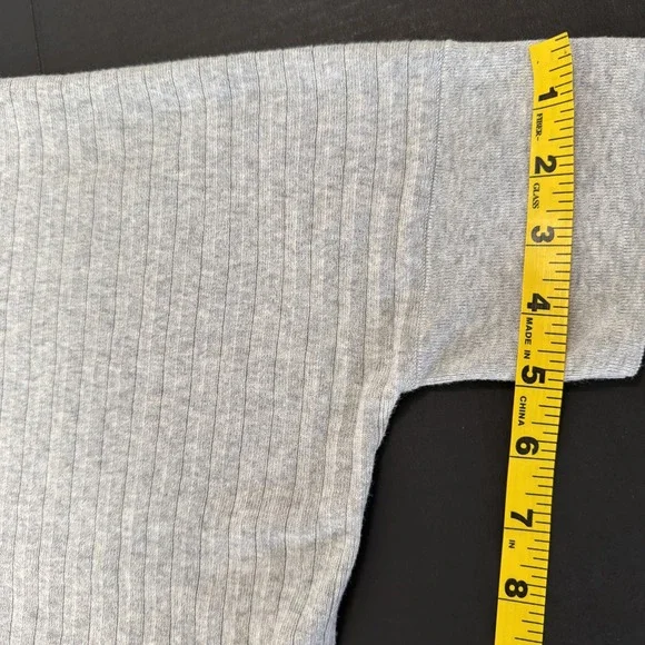 Cabi Gray Watson Ribbed Soft Sweater Women's‎ MED Top Gray V Neck Dolman Relaxed - Picture 8 of 10